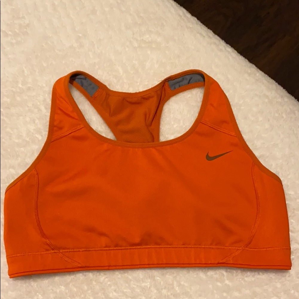 NIKE sports bra!!!